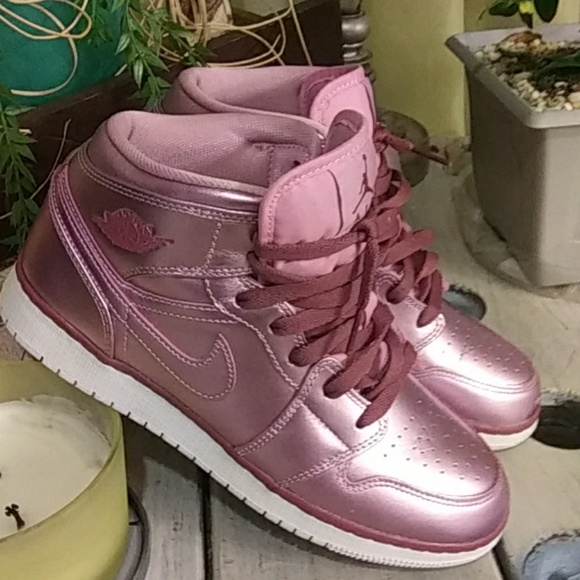 air jordan 1 mid se pink rose
